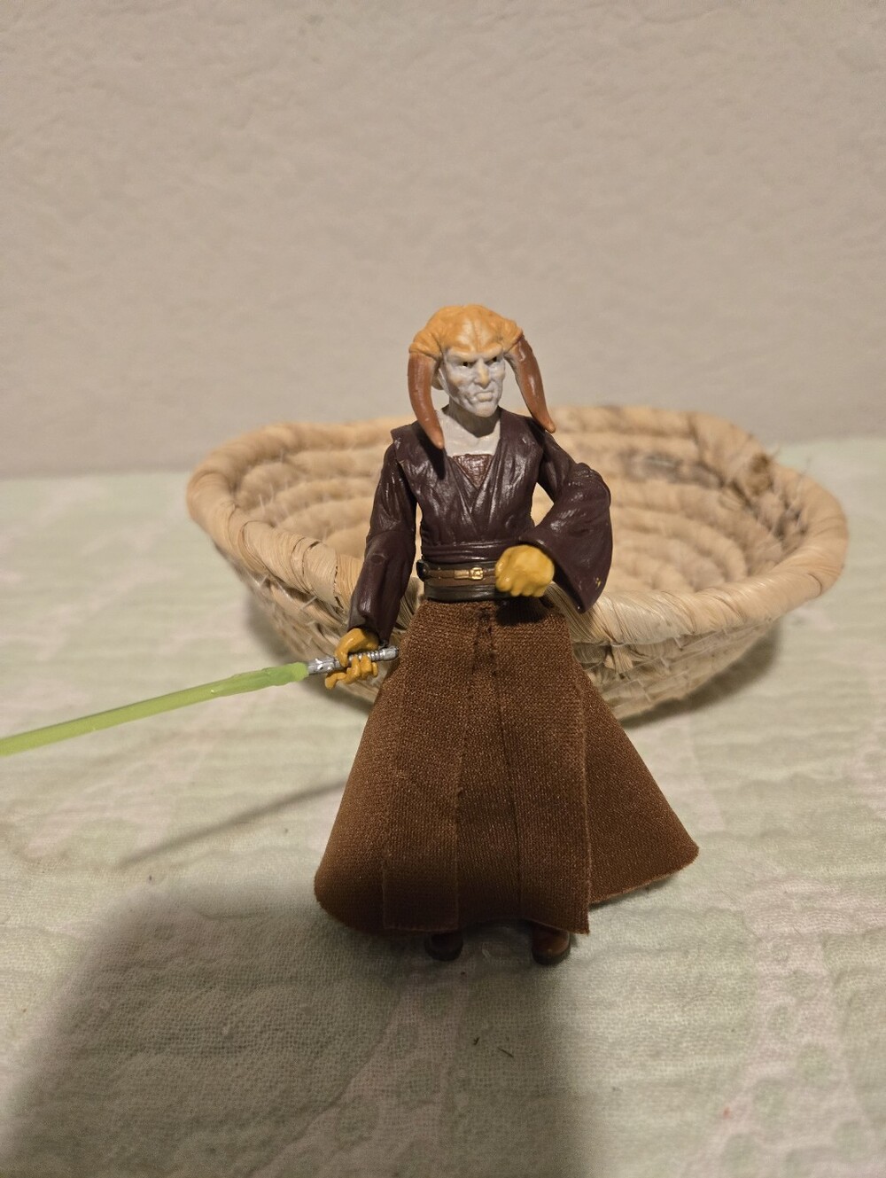 Star Wars Revenge Of The Sith Saesee Tiin Jedi Figure.